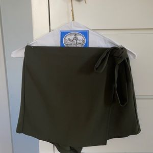 Skort